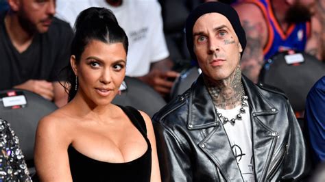 Travis Barker Reacts to Leaked Pic of His & Kourtney Kardashian。